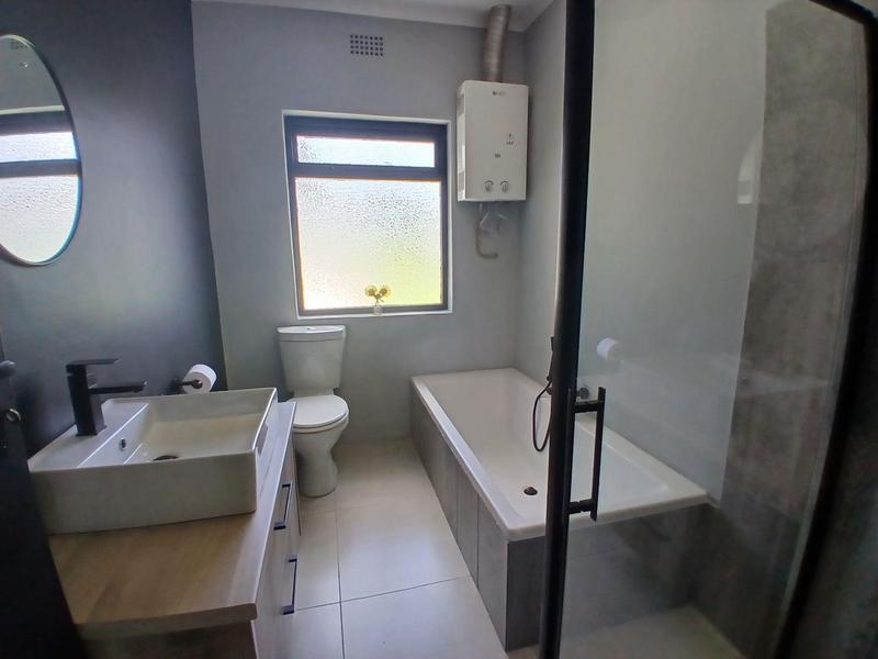 5 Bedroom Property for Sale in Stilbaai Wes Western Cape